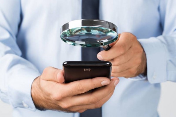 Smartphone magnifying glass, search, Police