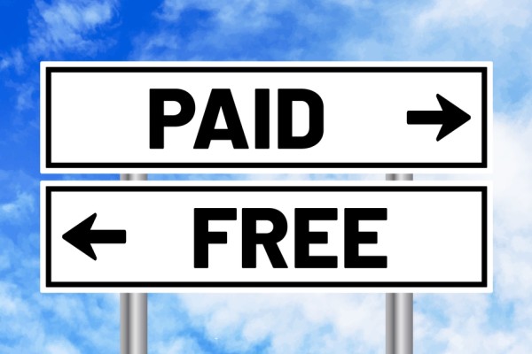 Consent or Pay, Free or paid